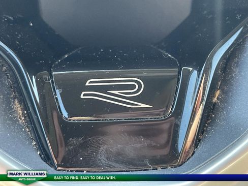 Used 2022 Volkswagen Atlas SEL R-Line image 30