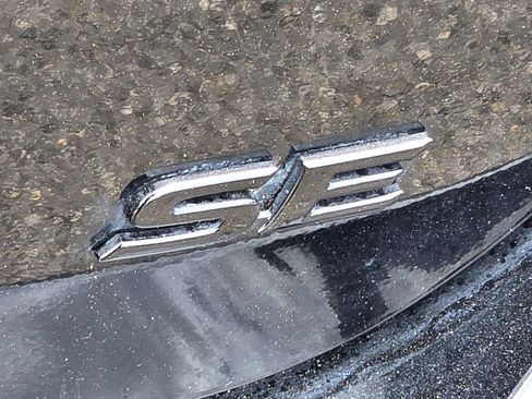 Used 2024 Toyota Camry SE FWD image 25