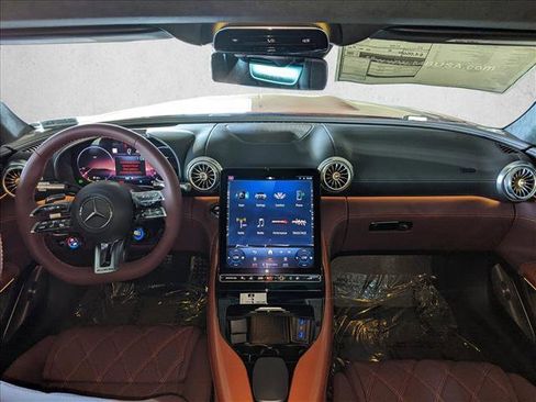 Used 2024 Mercedes-Benz SL 63 AMG 4MATIC image 16