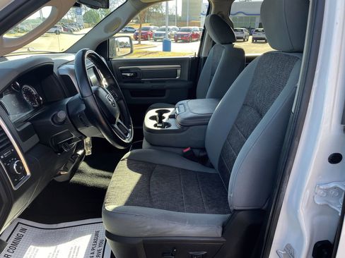 Used 2019 RAM 1500 Big Horn image 11