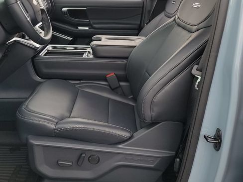 New 2026 Ford Expedition Platinum w/ Stealth Performance Package AWD/4WD image 9