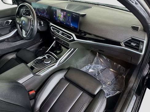 Used 2024 BMW 330e image 30