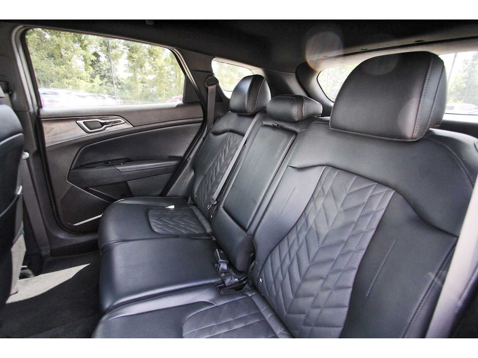 Used 2025 Kia Sportage X-Line AWD/4WD image 12