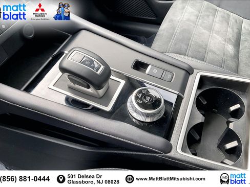 Used 2023 Mitsubishi Outlander SE image 19