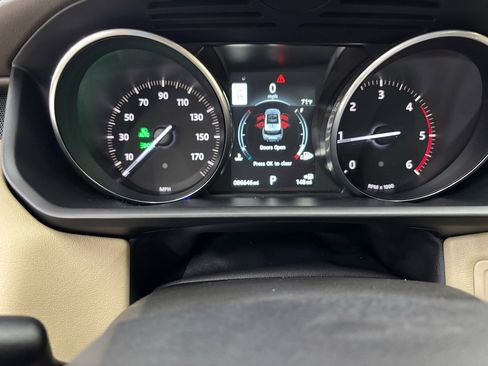 Used 2016 Land Rover Range Rover Sport HSE image 30