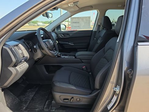 New 2026 Nissan Pathfinder SV FWD image 25