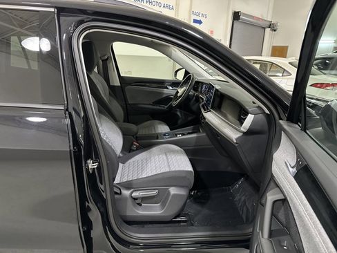 New 2026 Volkswagen Tiguan S FWD image 36