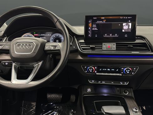 Used 2025 Audi Q5 e Premium Plus w/ Premium Plus Package AWD/4WD image 11