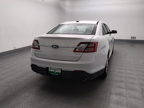 Used 2014 Ford Taurus SE FWD image 7