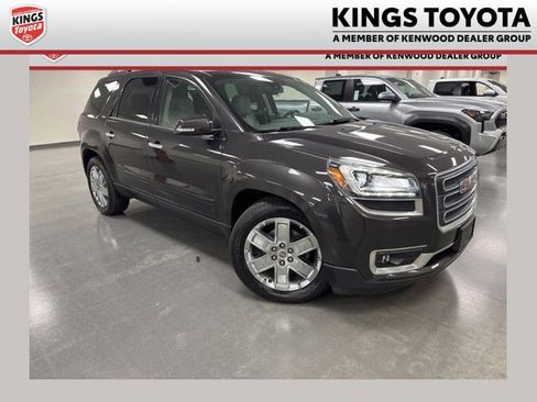 Used 2017 GMC Acadia Limited SLT image 1