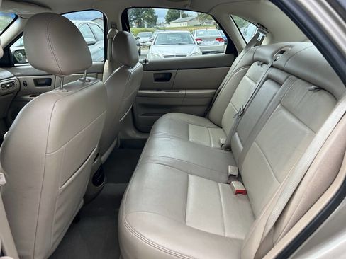 Used 2006 Ford Taurus SEL image 9