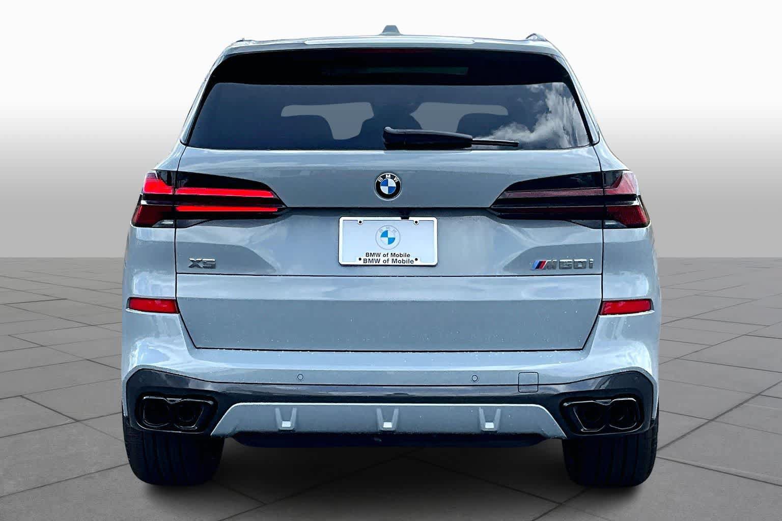 Used 2026 BMW X5 M60i AWD/4WD image 4