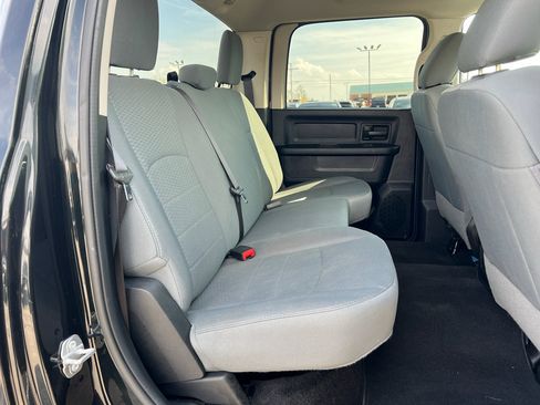 Used 2017 RAM 2500 Tradesman w/ Chrome Appearance Group image 15