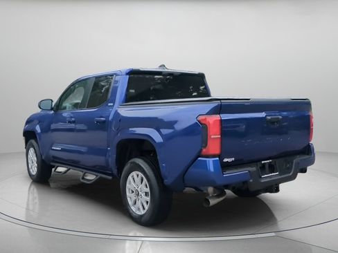 Used 2025 Toyota Tacoma SR5 RWD image 22