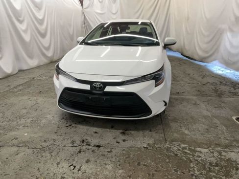 Used 2023 Toyota Corolla LE w/ Carpet Mat Package (TMS) FWD image 13