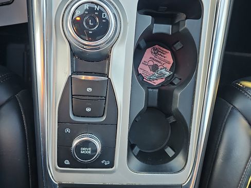 Used 2023 Ford Explorer Platinum w/ Technology Package image 31