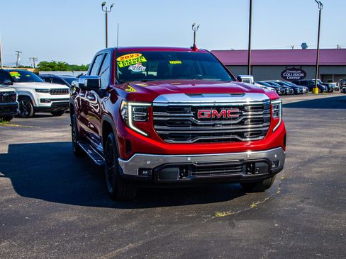 Used 2023 GMC Sierra 1500 SLT w/ SLT Premium Plus Package AWD/4WD image 10