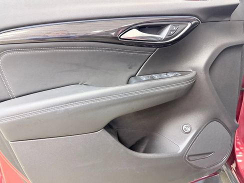 Used 2022 Buick Envision Preferred FWD image 8