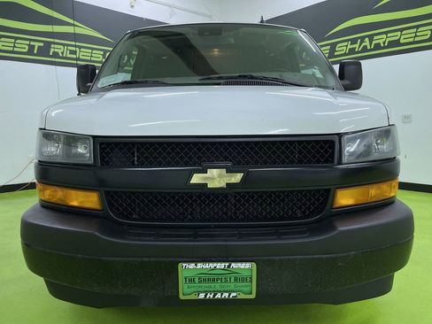 Used 2019 Chevrolet Express 3500 Extended w/ Driver Convenience Package image 3