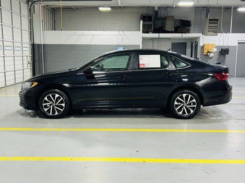 Used 2024 Volkswagen Jetta S image 12