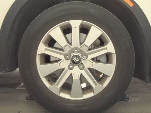 Used 2024 Hyundai Palisade SEL FWD image 11