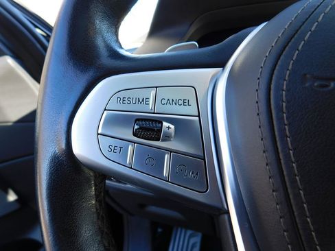 Used 2022 BMW X7 xDrive40i w/ Premium Package image 29