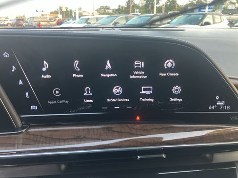 Used 2021 Cadillac Escalade Sport Platinum w/ LPO, ONYX Package AWD/4WD image 30
