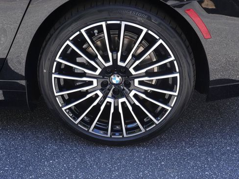 New 2026 BMW i7 eDrive50 w/ M Sport Package RWD image 39