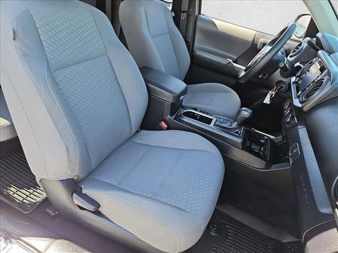 Used 2023 Toyota Tacoma SR w/ SR Convenience Package RWD image 17