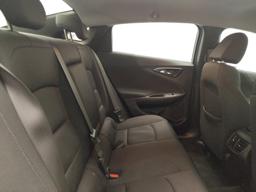 Used 2021 Chevrolet Malibu LT FWD image 19
