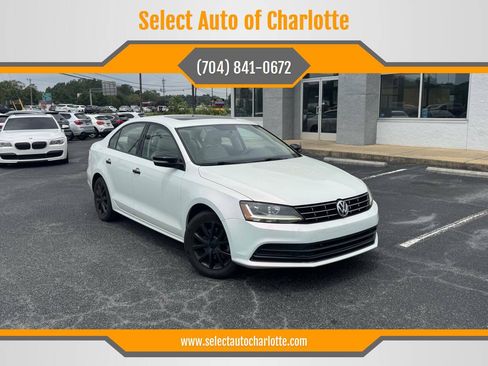 Used 2018 Volkswagen Jetta SE FWD image 1