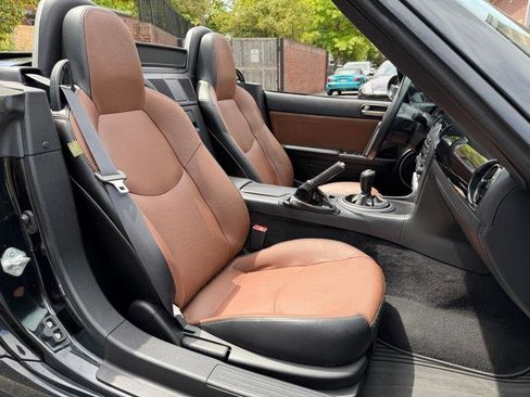 Used 2014 MAZDA MX-5 Miata Grand Touring w/ Premium Package image 25