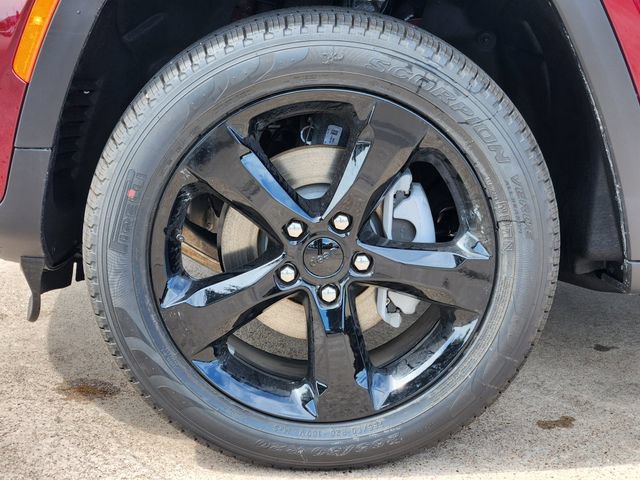 New 2026 Jeep Grand Cherokee Limited w/ Limited Altitude Package RWD image 7
