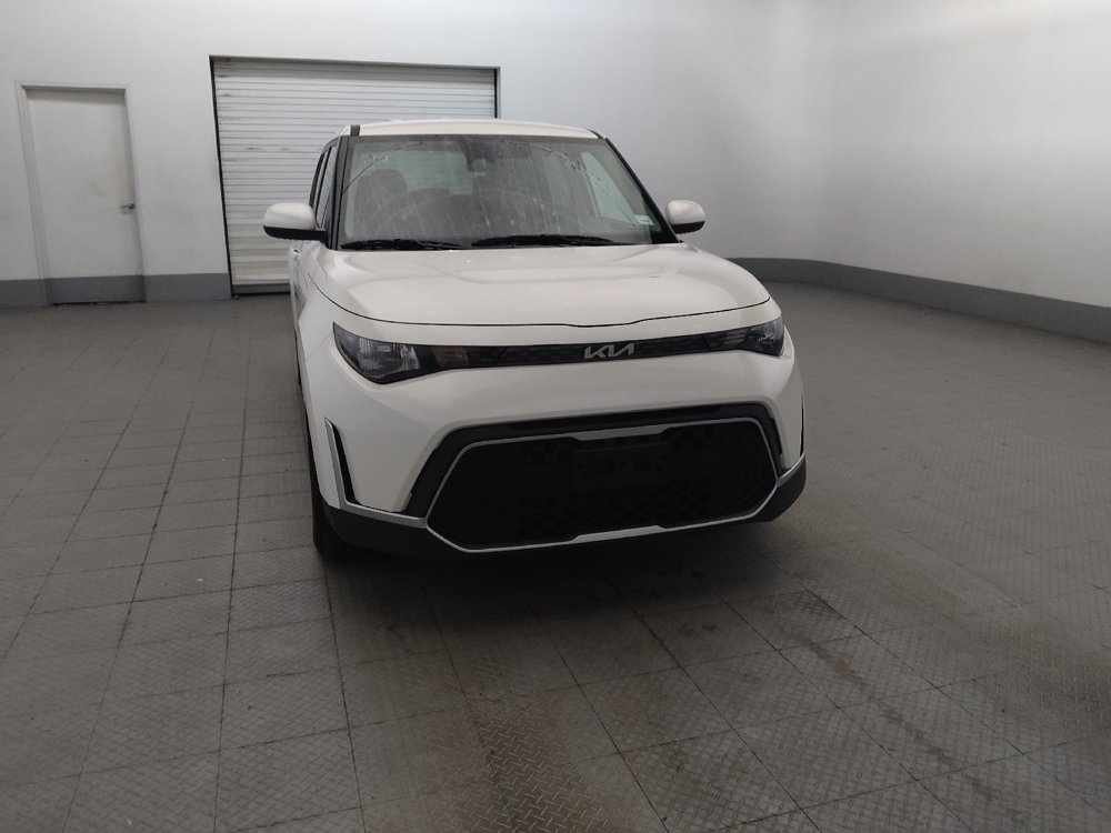 Used 2025 Kia Soul S FWD image 14