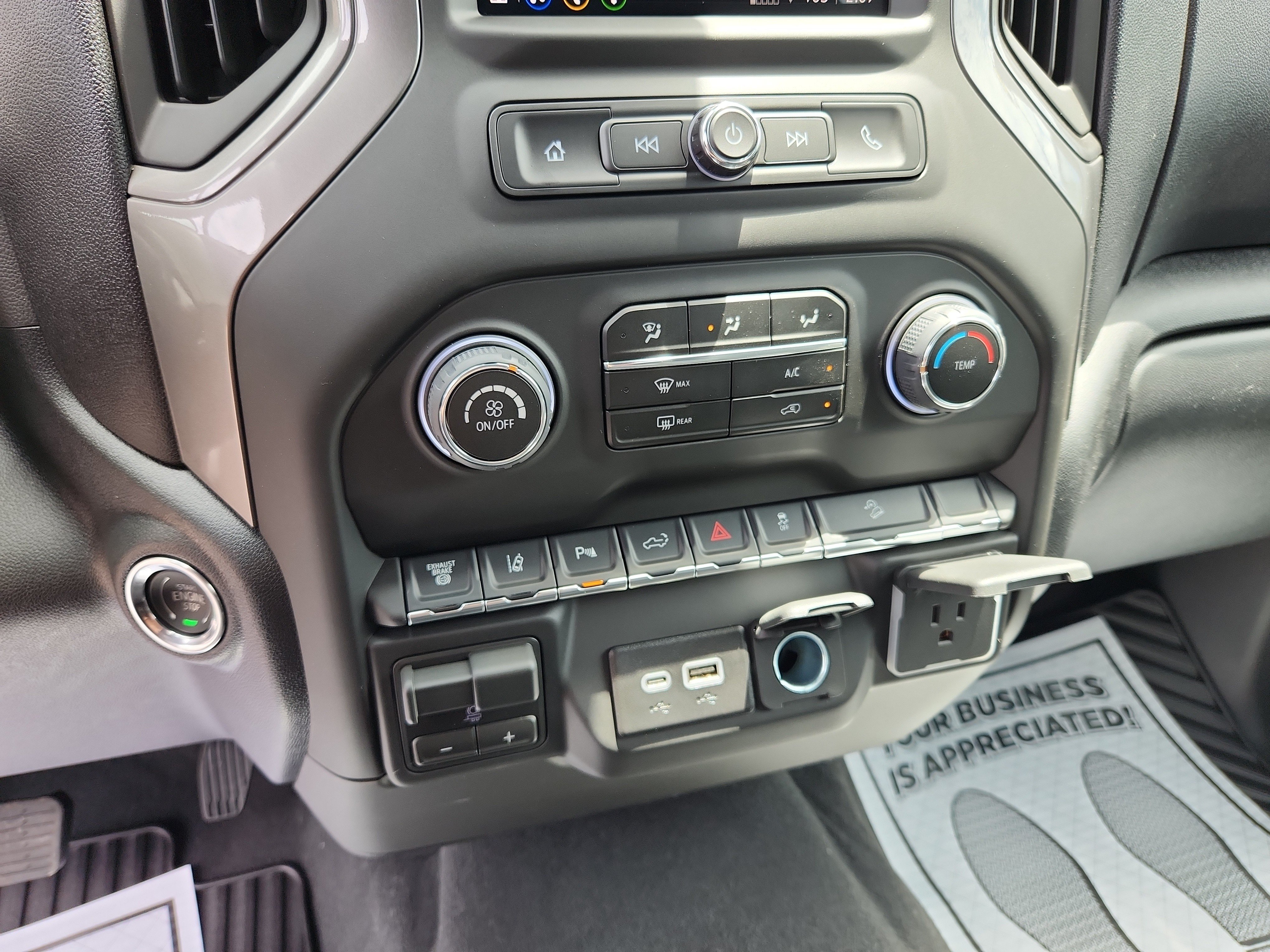 New 2026 Chevrolet Silverado 2500 Custom w/ Custom Value Package AWD/4WD image 16