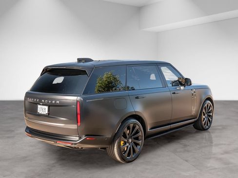 Used 2025 Land Rover Range Rover Long Wheelbase Autobiography AWD/4WD image 9