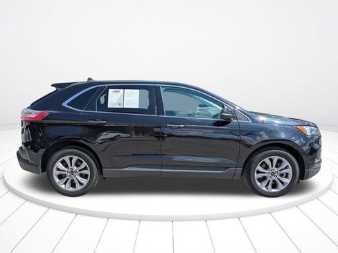 Used 2024 Ford Edge Titanium AWD/4WD image 3