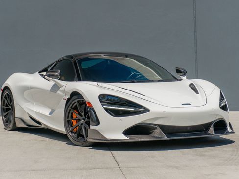 Used 2021 McLaren 720S Spider image 6
