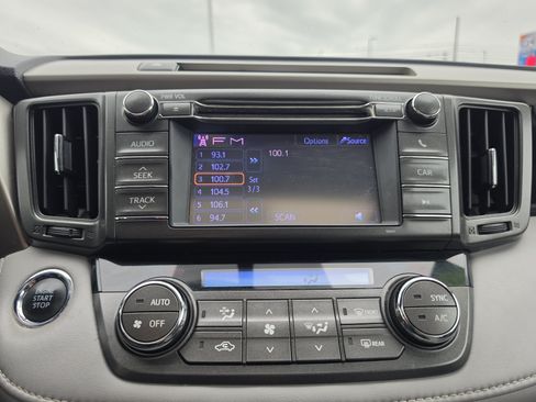 Used 2013 Toyota RAV4 Limited AWD/4WD image 24