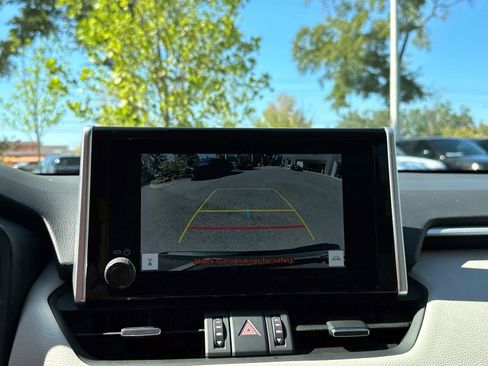 Used 2024 Toyota RAV4 XLE Premium image 23