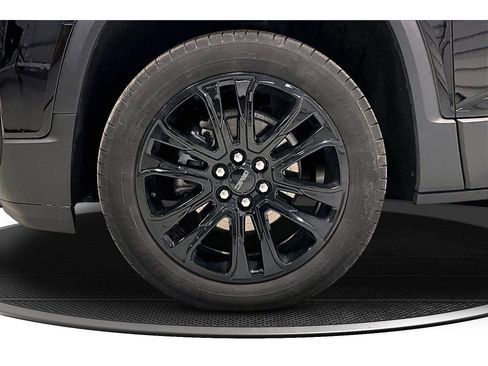 Used 2023 GMC Acadia SLT w/ Elevation Edition FWD image 9