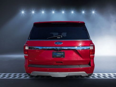 Used 2020 Ford Expedition XLT w/ Equipment Group 202A image 4