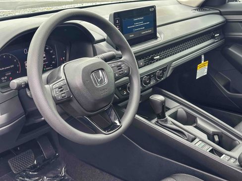 Used 2026 Honda Accord SE image 9