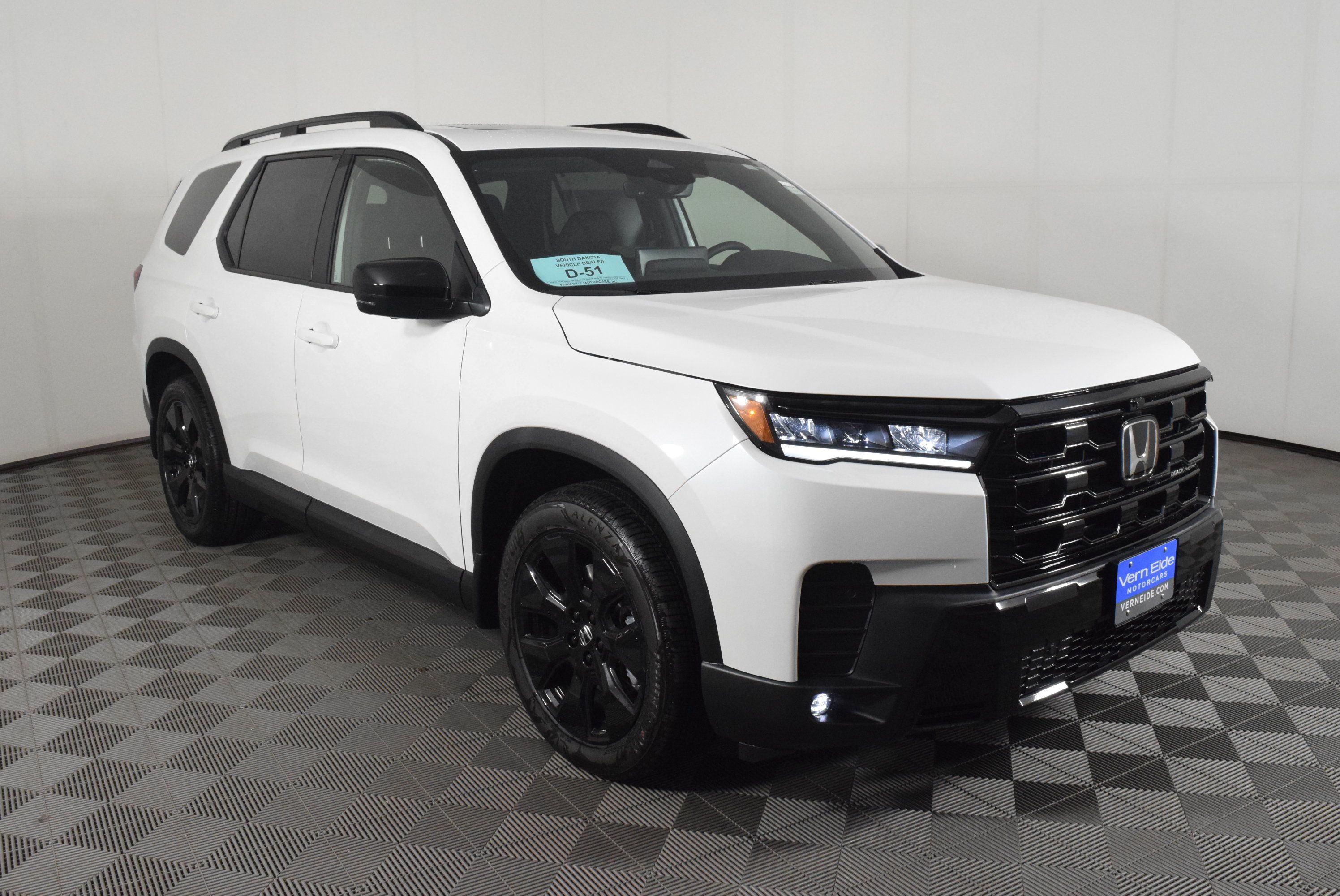 New 2026 Honda Pilot Black Edition image 4