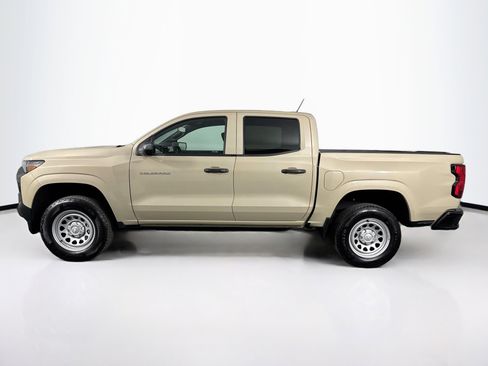 Used 2024 Chevrolet Colorado W/T image 7