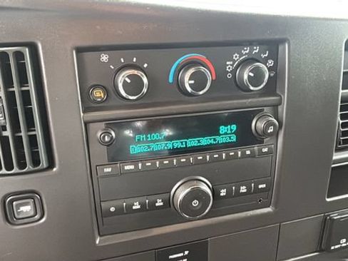 Used 2024 GMC Savana 2500 w/ Driver Convenience Package RWD image 27