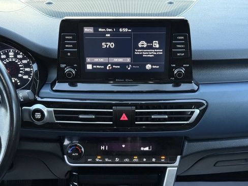 Used 2023 Kia Seltos S image 15