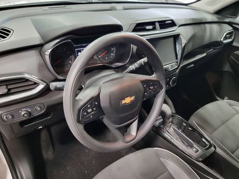 Certified 2023 Chevrolet TrailBlazer LT w/ Convenience Package AWD/4WD image 11