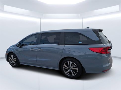 Certified 2023 Honda Odyssey Touring image 5