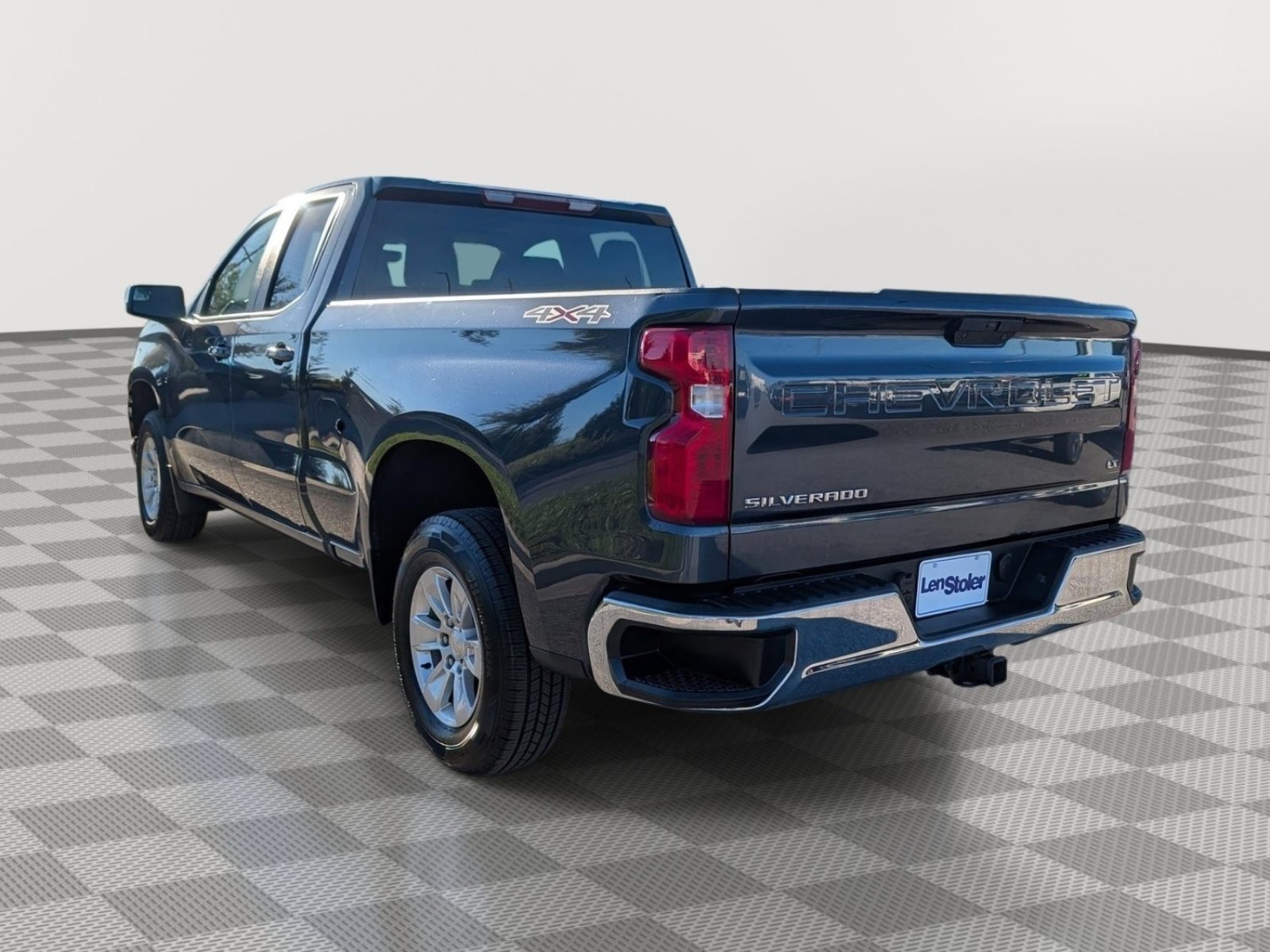 Used 2022 Chevrolet Silverado 1500 LT w/ Bed Protection Package AWD/4WD image 3